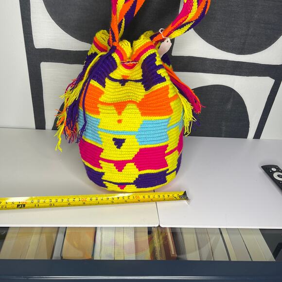Colombian Handmade Mochila Small Wayuu Bag Vibrant Yellow with Tassels - Picture 9 of 12